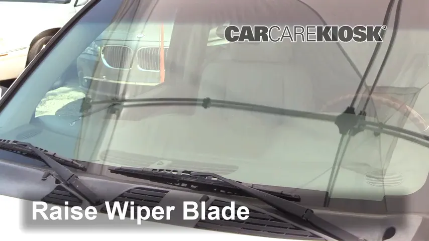 2007 GMC Envoy Denali 5.3L V8 Windshield Wiper Blade (Front)